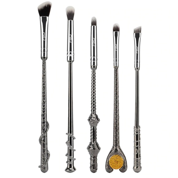 NEW 5pc Harry Potter Wand Makeup Brush Set W/Pouch - Picture 8 of 8